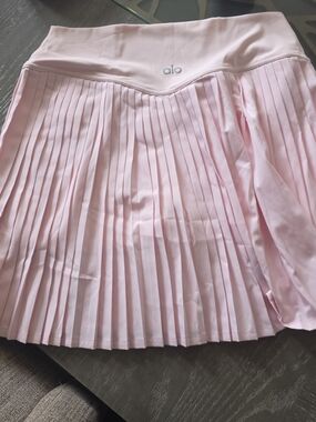 ALO Yoga Pleated Light Pink Mini Skirt